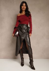 Renee - Brązowa Marszczona Spódnica z Imitacji Skóry o Kopertowym Kroju z Wiązaniem Seoselle. Okazja: na randkę, na spotkanie biznesowe. Kolor: brązowy. Materiał: skóra. Styl: biznesowy #2