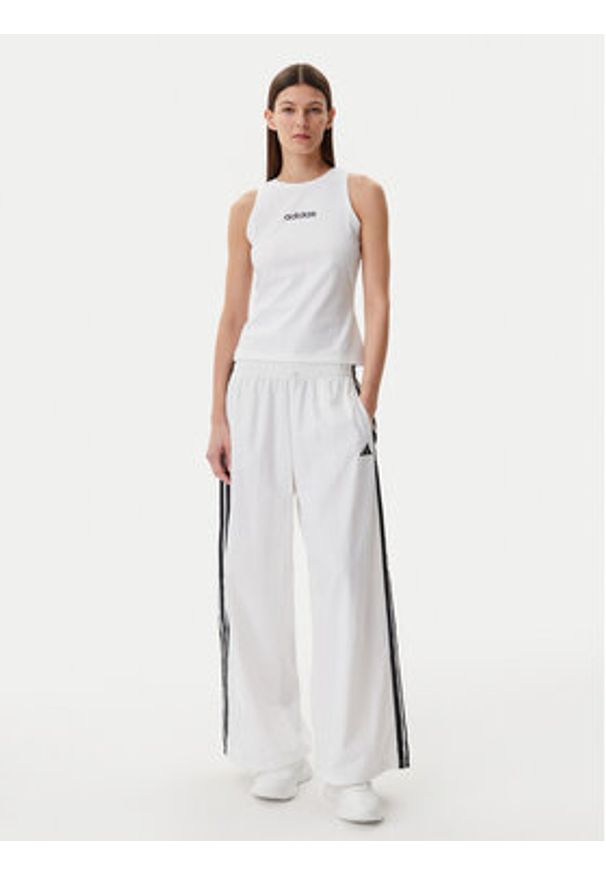 Adidas - adidas Top Essentials Linear JC5799 Biały Slim Fit. Kolor: biały. Materiał: bawełna
