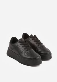 Renee - Czarne Kultowe Sneakersy na Grubej Podeszwie z Perforacją na Nosku Lissina. Okazja: na co dzień. Kolor: czarny. Materiał: jeans #8