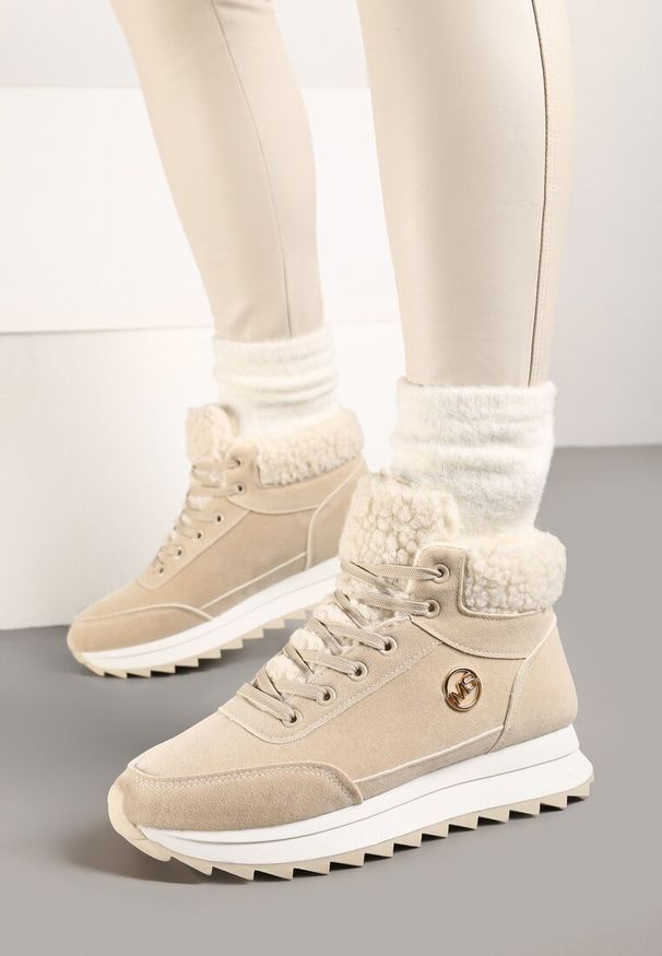 Born2be - Beżowe Sneakersy Mocno Ocieplone Sztucznym Futerkiem Rosanas. Okazja: na spacer. Nosek buta: okrągły. Zapięcie: sznurówki. Kolor: beżowy. Materiał: futro. Obcas: na obcasie. Wysokość obcasa: niski. Sport: turystyka piesza