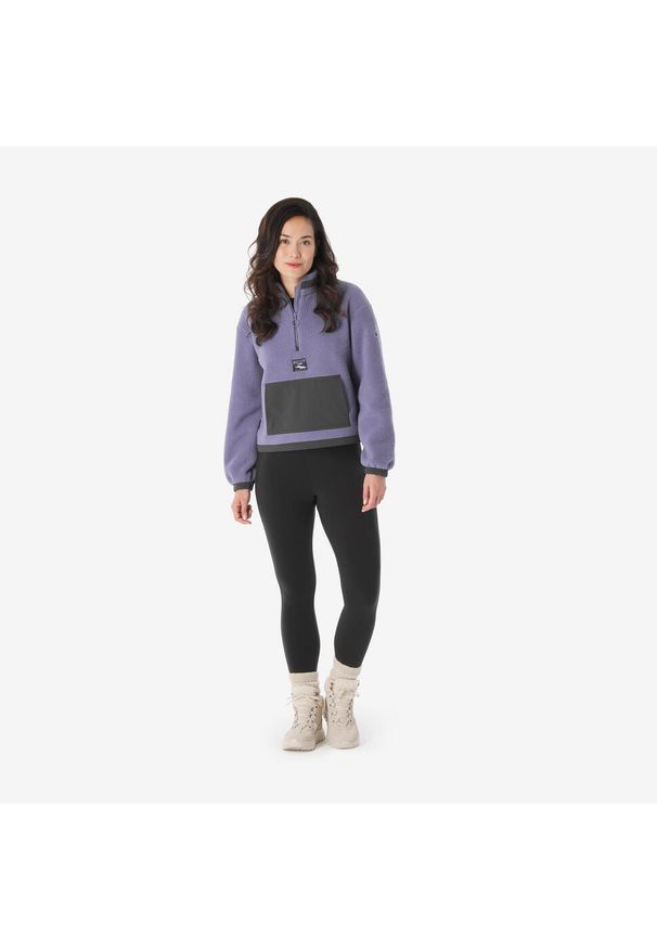 quechua - Polar turystyczny damski MH100. Typ kołnierza: kołnierzyk stójkowy. Kolor: szary, fioletowy, wielokolorowy. Materiał: poliester, poliamid, materiał, elastan. Sezon: jesień, wiosna. Sport: turystyka piesza