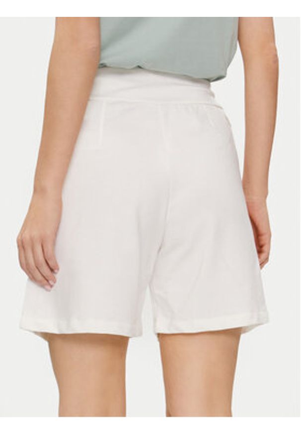 CMP Szorty sportowe 34D5636 Écru Regular Fit. Materiał: bawełna