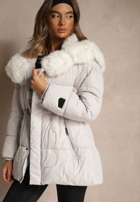 Renee - Biała Pikowana Kurtka z Szerokim Kapturem z Futrem Galiessa. Typ kołnierza: golf. Kolor: biały. Materiał: futro #5