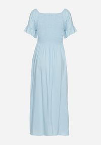 Born2be - Jasnoniebieska Bawełniana Sukienka o Kroju Hiszpanki z Elastyczną Górą Niloviria. Okazja: na co dzień. Typ kołnierza: dekolt hiszpanka. Kolor: niebieski. Materiał: bawełna. Długość rękawa: krótki rękaw. Styl: klasyczny, casual #6