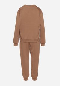 Born2be - Ciemnobeżowy Komplet Dresowy z Bawełną Bluza i Spodnie ze Ściągaczami Anirrive. Kolor: beżowy. Materiał: dresówka, bawełna #3