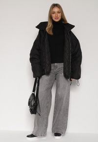 Born2be - Szare Szerokie Jeansy z Wysokim Stanem Zdobione Błyszczącymi Drobinami Isabela. Okazja: na co dzień. Stan: podwyższony. Kolor: szary. Wzór: aplikacja. Styl: casual, elegancki, klasyczny #3