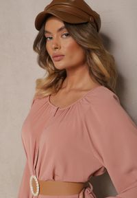 Renee - Ciemnoróżowa Sukienka Palane. Kolor: różowy. Materiał: materiał. Wzór: aplikacja, gładki. Styl: klasyczny. Długość: maxi #5