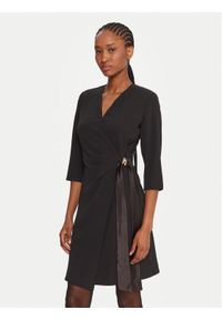 Rinascimento Sukienka koktajlowa CFC0020095002 Czarny Regular Fit. Kolor: czarny. Materiał: syntetyk. Styl: wizytowy #1