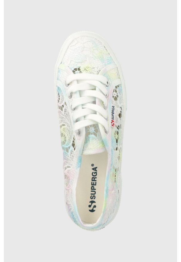 Superga tenisówki damskie. Nosek buta: okrągły. Zapięcie: sznurówki. Materiał: guma