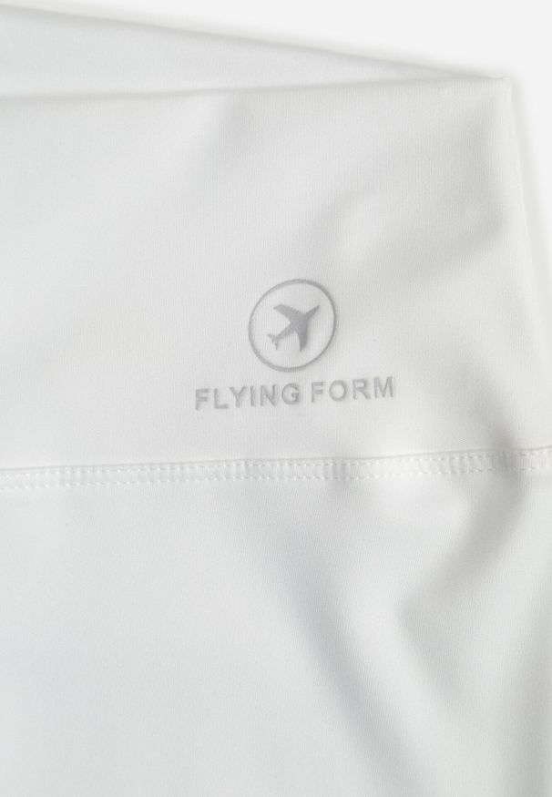 Born2be - Białe Legginsy w Stylu Basic z Wyszczuplającym Pasem Samertes. Okazja: na co dzień, na spacer, do pracy. Stan: podwyższony. Kolor: biały. Długość: krótkie. Styl: casual