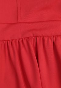 Born2be - Czerwona Sukienka Maxi na Ramiączkach z Rozcięciem na Dole i Kwadratowym Dekoltem Jacklyn. Typ kołnierza: dekolt kwadratowy. Kolor: czerwony. Długość rękawa: na ramiączkach. Sezon: wiosna, lato. Długość: maxi #6