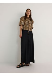 Reserved - Spodnie culotte - czarny. Kolor: czarny. Materiał: tkanina. Wzór: gładki