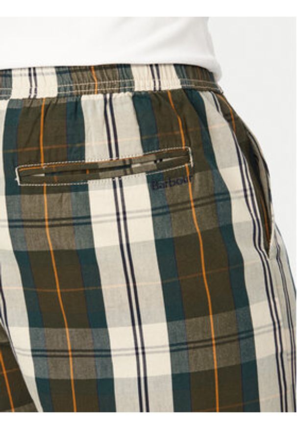 Barbour Szorty materiałowe MST0081TN51 Zielony Regular Fit. Kolor: zielony. Materiał: bawełna