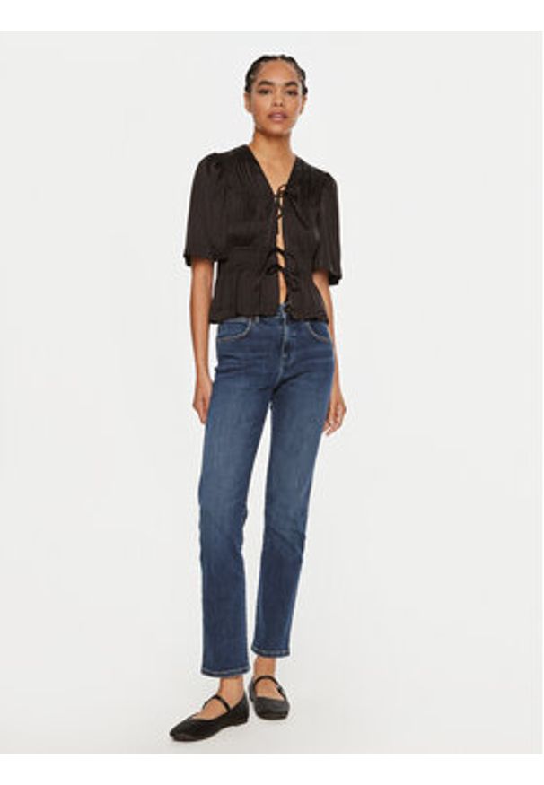 Wrangler Jeansy 112356621 Granatowy Slim Fit. Kolor: niebieski