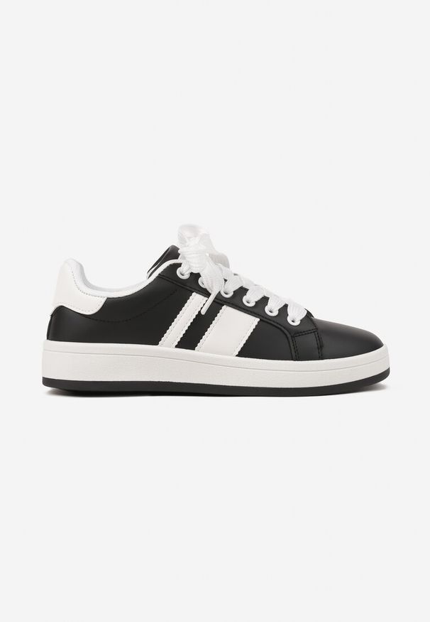 Born2be - Czarne Sneakersy na Płaskiej Podeszwie Ozdobione Paskami Ravesi. Okazja: na co dzień. Zapięcie: pasek. Kolor: czarny. Materiał: jeans. Wzór: aplikacja. Obcas: na płaskiej podeszwie