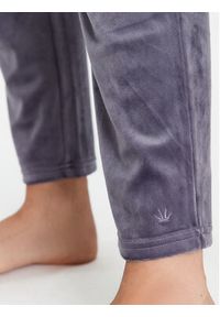 Triumph Spodnie piżamowe Cozy Comfort Velour Trousers 10216539 Szary Regular Fit. Kolor: szary. Materiał: welur #2