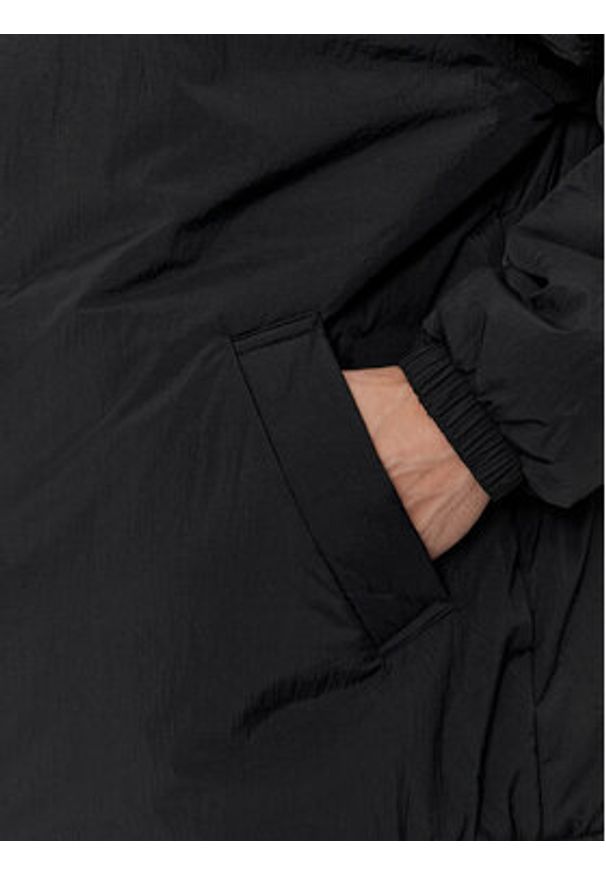 Calvin Klein Jeans Kurtka przejściowa Skater J30J325281 Czarny Relaxed Fit. Kolor: czarny. Materiał: syntetyk