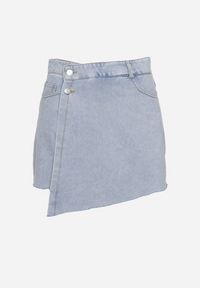 Born2be - Niebieskie Jeansowe Szorty Imitujące Spódniczkę Mini z Asymetryczną Zakładką Moonfia. Kolor: niebieski. Materiał: jeans. Sezon: lato #7