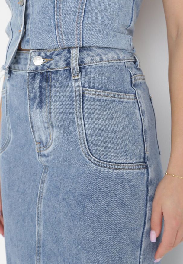 Born2be - Niebieska Jeansowa Spódnica Midi Zabiva. Kolor: niebieski. Materiał: jeans