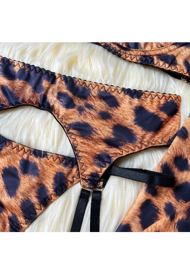 Intica - Zestaw bielizny sześcioczęściowy elegancki Antonella. Materiał: skóra, materiał