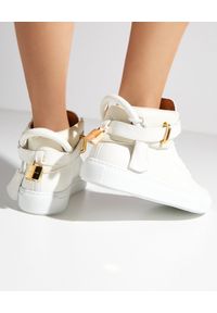 BUSCEMI - Białe skórzane sneakersy 100MM marki Buscemi. Wysokość cholewki: za kostkę. Kolor: biały. Materiał: skóra. Szerokość cholewki: normalna. Wzór: aplikacja #3