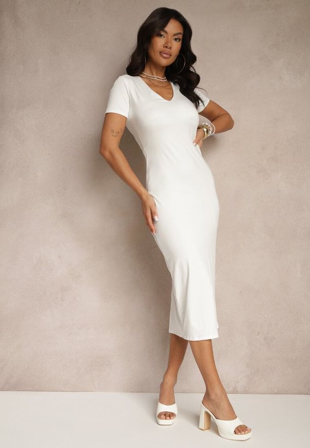 Renee - Biała Sukienka Bodycon o Dopasowanym Kroju z Dekoltem w V Efrerina. Okazja: na co dzień. Kolor: biały. Materiał: jeans. Długość rękawa: krótki rękaw. Typ sukienki: bodycon. Styl: klasyczny, casual, elegancki