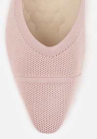 Born2be - Różowe Dzianinowe Czółenka VICES na Niskim Słupku z Miękkim Zapiętkiem i Wkładką Soft-Step Kaleana. Okazja: na spotkanie biznesowe, na co dzień. Kolor: różowy. Materiał: dzianina. Obcas: na słupku. Styl: elegancki, biznesowy, klasyczny, casual #7