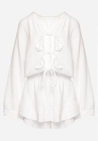 Born2be - Biały Wiązany Bawełniany Kombinezon Boho z Falbankami i Wiązaniem Lalelia. Okazja: na imprezę, na co dzień. Kolor: biały. Materiał: bawełna. Sezon: lato. Styl: boho #2