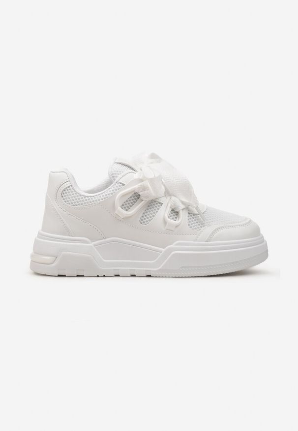 Renee - Białe Sneakersy na Grubej Podeszwie z Ozdobnymi Sznurówkami Zeldema. Okazja: na co dzień. Zapięcie: sznurówki. Kolor: biały. Materiał: jeans