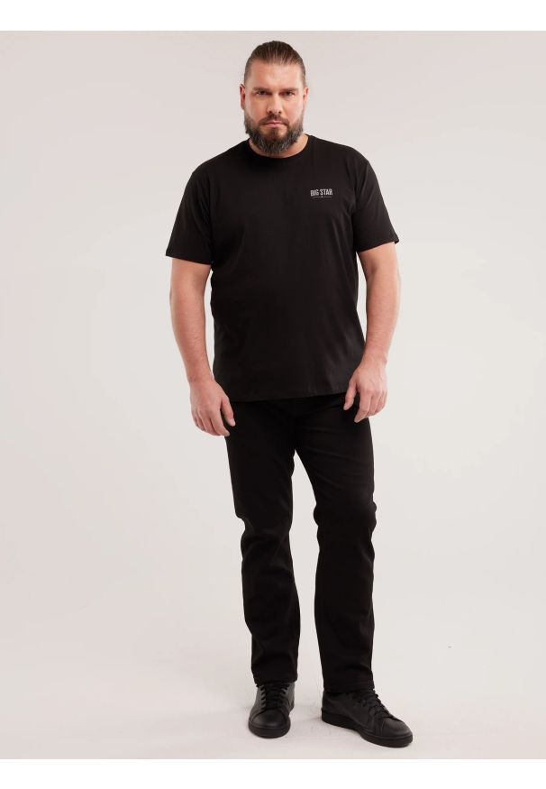 Big-Star - Koszulka męska z nadrukiem czarna Tatisar 906. Kolor: czarny. Materiał: bawełna, jeans. Długość rękawa: krótki rękaw. Długość: krótkie. Wzór: nadruk. Sezon: wiosna, lato. Styl: sportowy