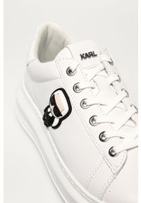 Karl Lagerfeld - Buty skórzane. Nosek buta: okrągły. Zapięcie: sznurówki. Kolor: biały. Materiał: skóra. Szerokość cholewki: normalna. Obcas: na obcasie. Wysokość obcasa: średni #4