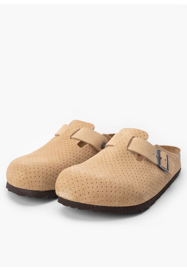 Birkenstock - Klapki męskie BIRKENSTOCK BOSTON LEVE DOTTED NEW BEIGE. Okazja: na co dzień, do pracy, na spacer. Kolor: beżowy. Styl: casual