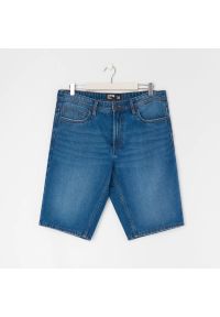 Sinsay - Szorty jeansowe regular - Niebieski. Kolor: niebieski. Materiał: jeans