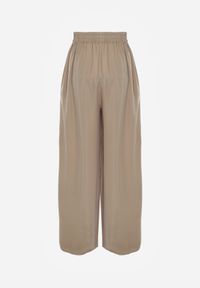 Born2be - Ciemnozielone Szerokie Spodnie z Gumką w Talii Bohdi. Kolor: zielony. Materiał: wiskoza, tkanina #7