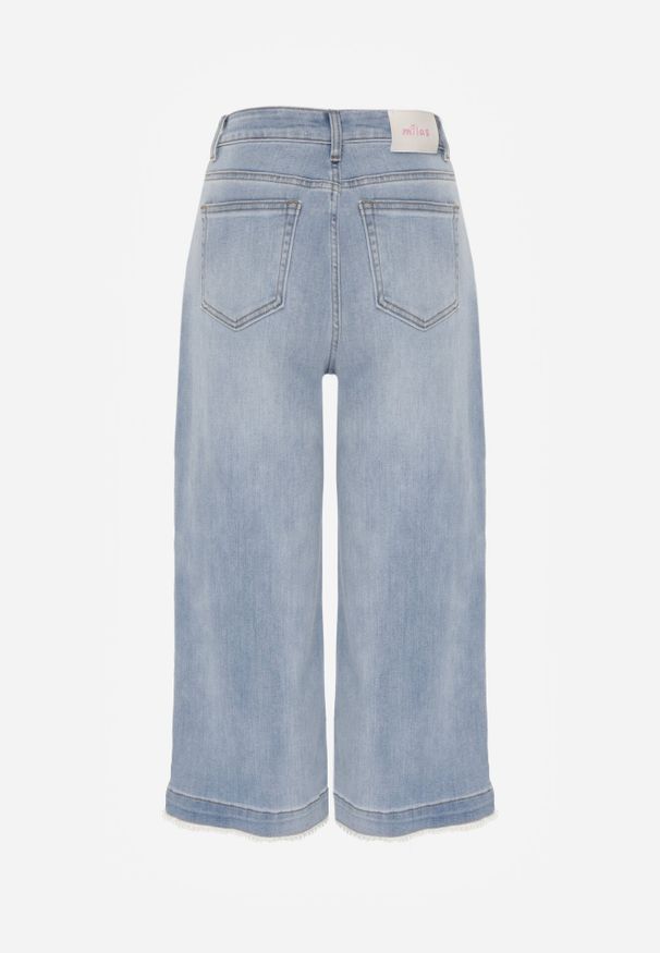 Born2be - Niebieskie Jeansy Kuloty z Bawełną o Szerokim Kroju z Wysokim Stanem i Perełkami Kharope. Okazja: na co dzień. Stan: podwyższony. Kolor: niebieski. Styl: casual, elegancki, boho