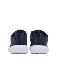Trenerzy dla dzieci Hummel Actus Recycled. Okazja: na uczelnię. Zapięcie: rzepy. Kolor: niebieski. Materiał: materiał. Szerokość cholewki: normalna. Sport: joga i pilates