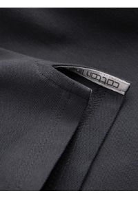 Ombre Clothing - Jednokolorowa koszulka męska polo BASIC z dzianiny pique - grafitowa V3. Okazja: na co dzień. Typ kołnierza: polo. Kolor: szary. Materiał: dzianina. Wzór: haft, aplikacja, jednolity. Styl: sportowy, wizytowy, casual #8