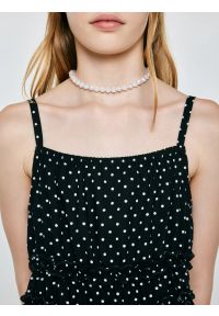 Big-Star - Sukienka dziewczęca na ramiączkach w kropki czarna Mircesi 906. Okazja: na randkę. Typ kołnierza: kołnierz z falbankami. Kolor: czarny. Materiał: wiskoza, żakard. Długość rękawa: na ramiączkach. Wzór: kropki. Sezon: lato. Styl: klasyczny, wakacyjny #5