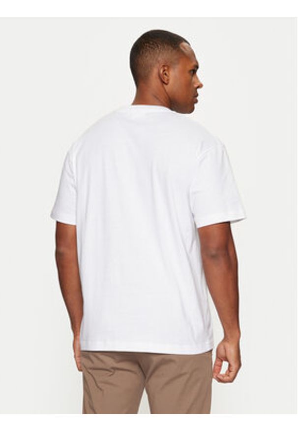 Calvin Klein T-Shirt Hero K10K111346 Biały Regular Fit. Kolor: biały. Materiał: bawełna