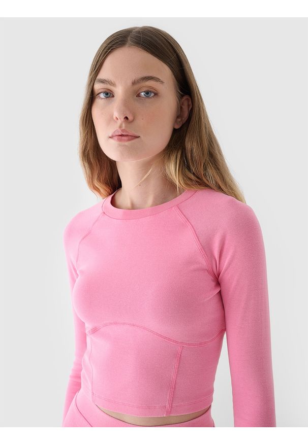4f - 4F Longsleeve cropped gładki damski - różowy M. Okazja: na co dzień. Kolor: różowy. Materiał: jersey, materiał, bawełna, elastan, dzianina. Długość rękawa: długi rękaw. Długość: długie. Wzór: gładki. Styl: sportowy, casual