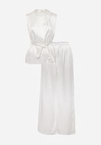 Renee - Biały Wiskozowy Komplet Elegancki z Satynowego Materiału Bluzka w Stylu Kimono i Szerokie Spodnie Adraxera. Kolor: biały. Materiał: wiskoza, materiał, satyna #2