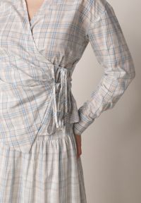 Born2be - Niebieski Komplet z Bawełny Kopertowa Wiązana Bluzka i Rozkloszowana Spódnica Alais. Kolor: niebieski. Materiał: bawełna #5