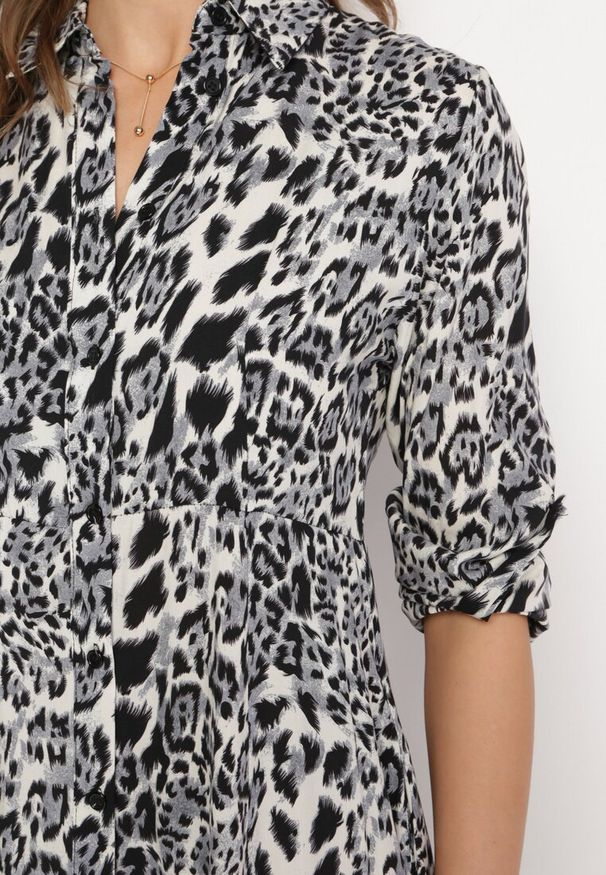 Born2be - Szaro-Granatowa Sukienka Adolia. Kolor: szary. Długość rękawa: długi rękaw. Wzór: motyw zwierzęcy. Typ sukienki: koszulowe. Długość: maxi