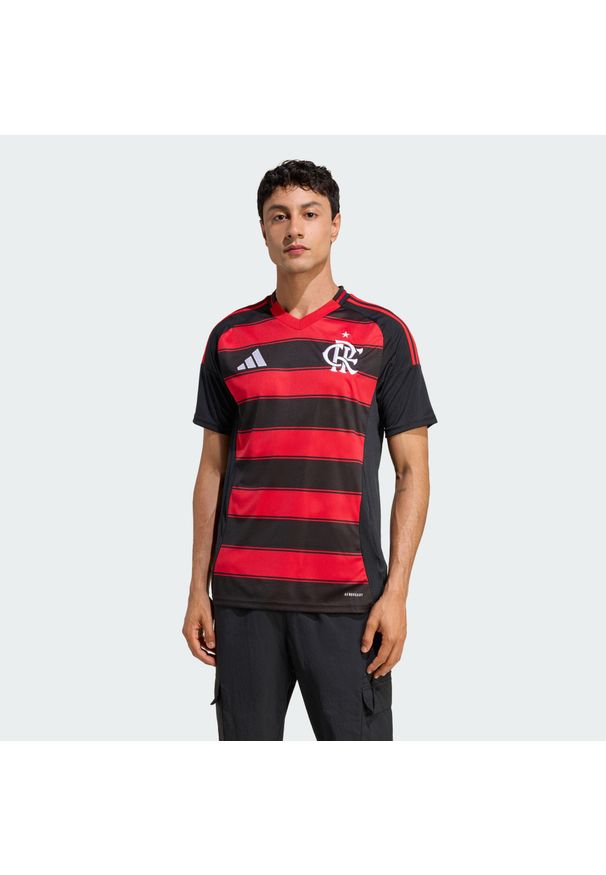 Adidas - Koszulka CR Flamengo 25 Home. Kolor: czarny. Materiał: materiał. Sport: piłka nożna