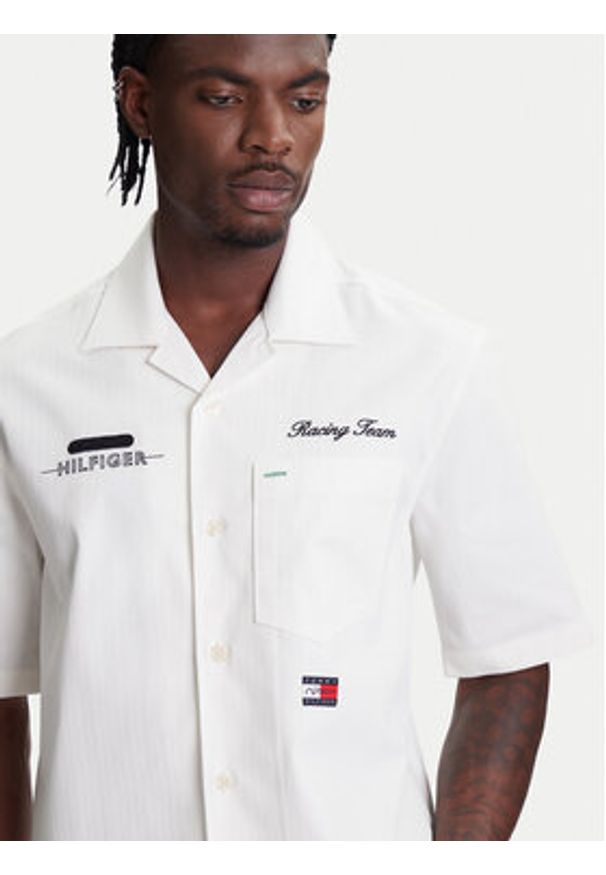 TOMMY HILFIGER - Tommy Hilfiger Koszula F1 Movie Mechanics MW0MW41476 Écru Boxy Fit. Materiał: bawełna
