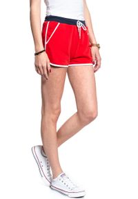 Wrangler - DAMSKIE SPODENKI WRANGLER TRUCKSHORTS TRUE RED W6064IC74. Kolor: czerwony #3