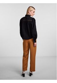 YAS Koszula 26027480 Czarny Regular Fit. Kolor: czarny. Materiał: bawełna #5