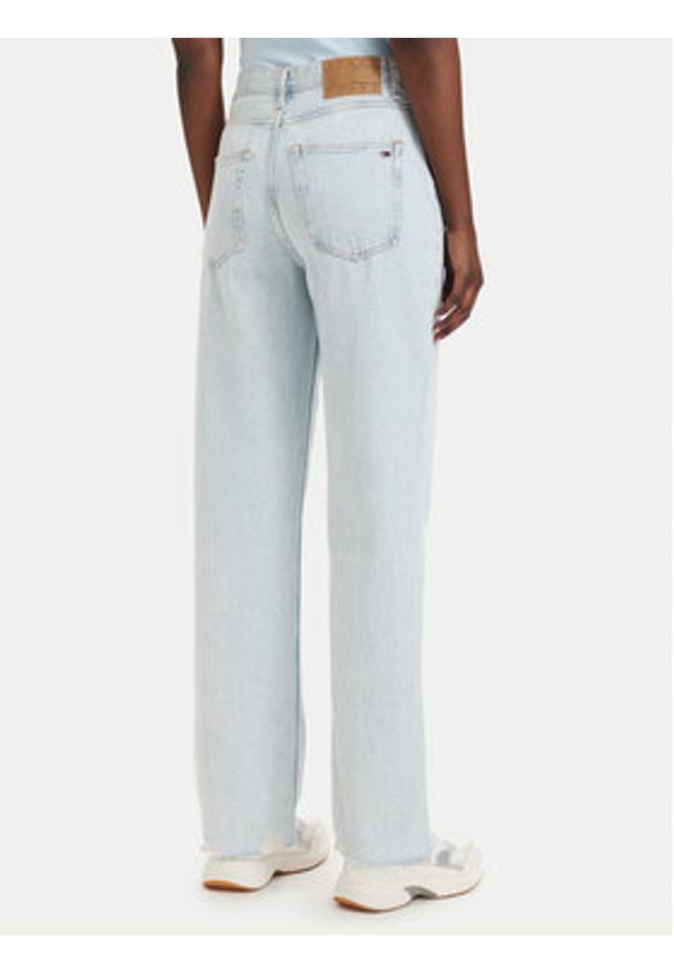 Tommy Jeans Jeansy Layla DW0DW23036 Niebieski jasny Slim Fit. Kolor: niebieski