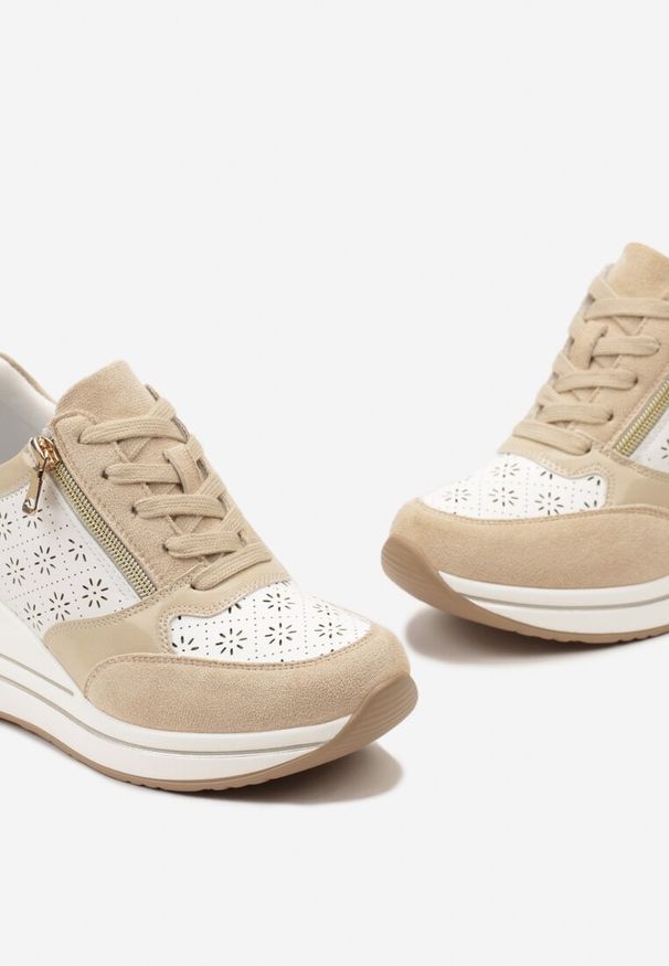 Born2be - Beżowe Sneakersy na Ukrytym Koturnie z Ozdobnym Suwakiem i Ażurowym Wzorem Reladia. Nosek buta: okrągły. Zapięcie: sznurówki. Kolor: beżowy. Materiał: materiał. Wzór: ażurowy. Obcas: na koturnie. Wysokość obcasa: średni