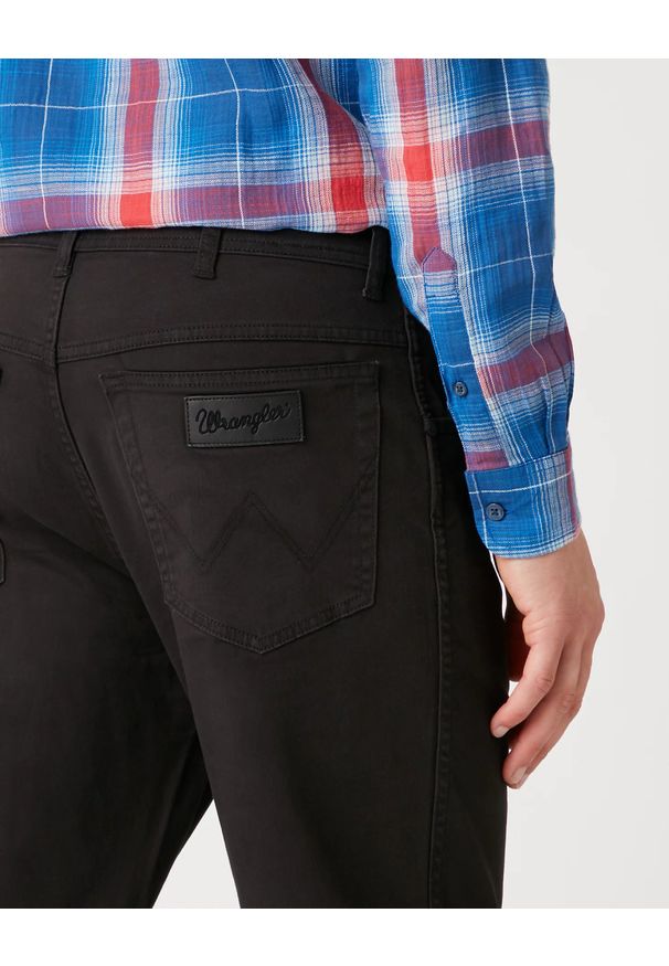 Wrangler - MĘSKIE SPODNIE JEANSOWE WRANGLER TEXAS BLACK W121W3100 112126228